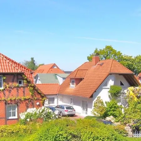 Birkmaase 12 Kapitaenshaus Jacqueline 4-sterne Komfort Maisonette Im Og Rechts