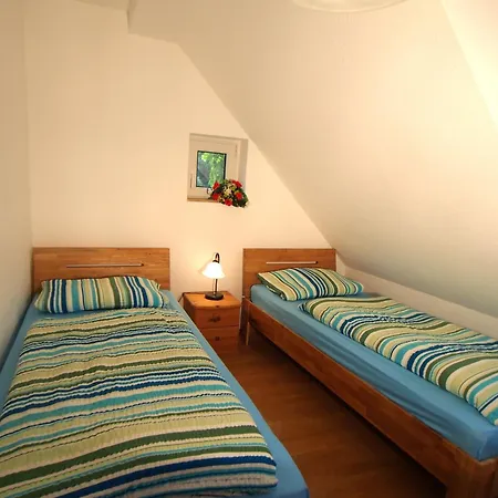 Birkmaase 12 Kapitaenshaus Jacqueline 4-sterne Komfort Maisonette Im Og Rechts 公寓 *